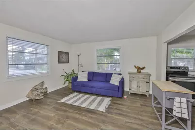 134 86th Terrace, Treasure Island, FL 33706 - Photo 5