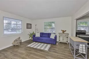 134 86th Terrace, Treasure Island, FL 33706 - Photo 5