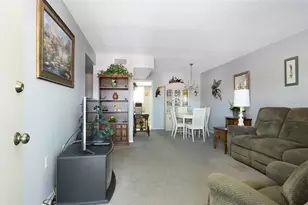 8101 11th St N, Saint Petersburg, FL 33702 - Photo 3