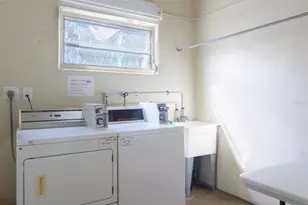 8101 11th St N, Saint Petersburg, FL 33702 - Photo 23