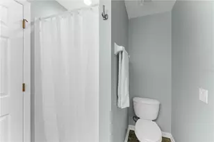 9909 Kingshyre Way, Tampa, FL 33647 - Photo 47