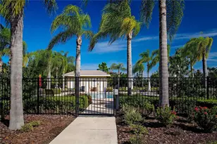 689 Chipper Dr, Sun City Center, FL 33573 - Photo 39