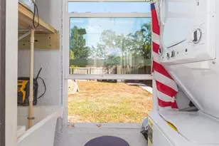 3911 Helena St NE, Saint Petersburg, FL 33703 - Photo 21