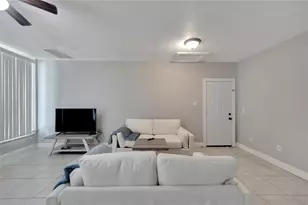 3649 Haines Rd N, Saint Petersburg, FL 33704 - Photo 9