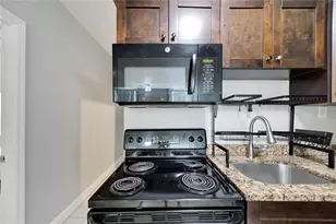 3651 Haines Rd N, Saint Petersburg, FL 33704 - Photo 19