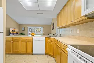 9043 Tournament Dr, Hudson, FL 34667 - Photo 11