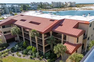 1060 Pinellas Bayway S, Tierra Verde, FL 33715 - Photo 3