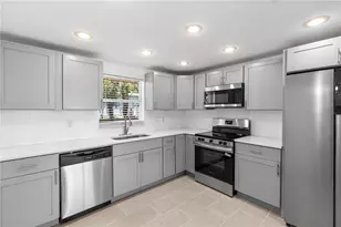 8623 Parkway Cir, Riverview, FL 33569 - Photo 9