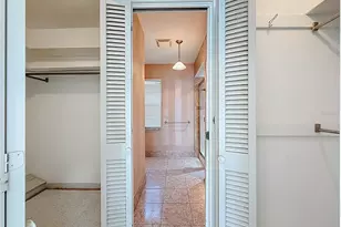 1135 81st St S, Saint Petersburg, FL 33707 - Photo 21