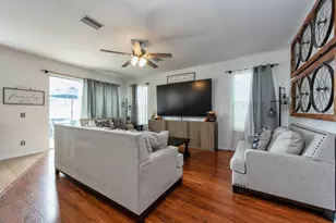 2525 Cross More St, Valrico, FL 33594 - Photo 5