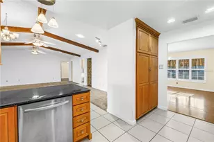 11126 Harborside Dr, Largo, FL 33773 - Photo 13