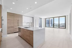 301 1st St S, Saint Petersburg, FL 33701 - Photo 5