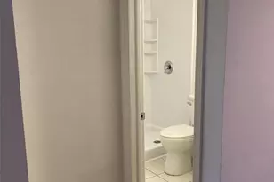 5660 80th St N, Saint Petersburg, FL 33709 - Photo 17