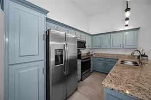 3377 Crystal Ct E, Palm Harbor, FL 34685 - Photo 17