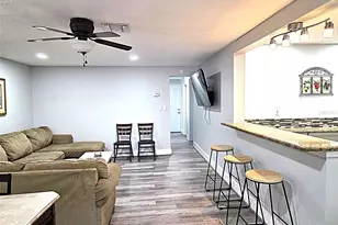 6886 49th Ave N, Saint Petersburg, FL 33709 - Photo 3