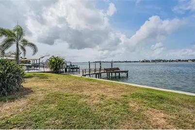 7092 S Shore Drive, Saint Petersburg, FL 33707 - Photo 45
