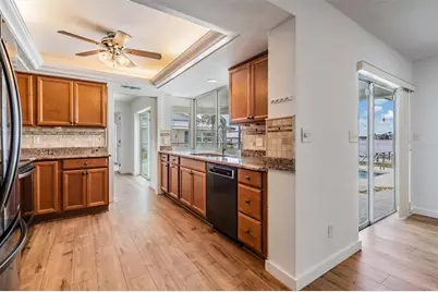 7092 S Shore Drive, Saint Petersburg, FL 33707 - Photo 27