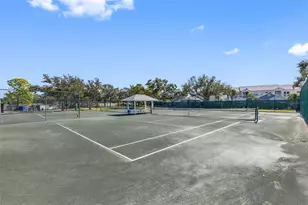11315 Shipwatch Ln, Largo, FL 33774 - Photo 35