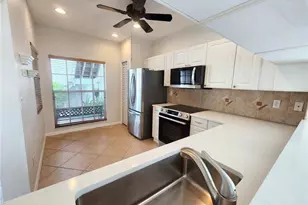 11315 Shipwatch Ln, Largo, FL 33774 - Photo 17