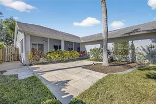 16604 Lake Heather Dr, Tampa, FL 33618 - Photo 53