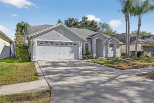 16604 Lake Heather Dr, Tampa, FL 33618 - Photo 1