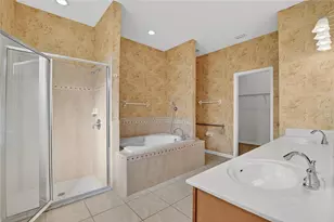 1403 Rushgrove Cir, Dover, FL 33527 - Photo 37