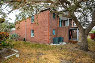 8345 13th St N, Saint Petersburg, FL 33702 - Photo 37
