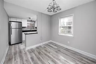 8345 13th St N, Saint Petersburg, FL 33702 - Photo 17