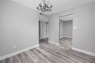 8345 13th St N, Saint Petersburg, FL 33702 - Photo 45