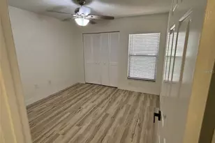 339 Pembroke Ln S, Venice, FL 34293 - Photo 17