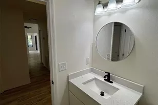 339 Pembroke Ln S, Venice, FL 34293 - Photo 19