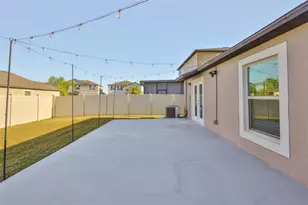 31867 Barrel Wave Way, Wesley Chapel, FL 33545 - Photo 31