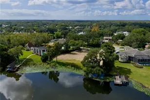 806 Taray De Avila, Tampa, FL 33613 - Photo 3