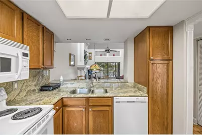 222 Woodlake Wynde #222, Oldsmar, FL 34677 - Photo 13