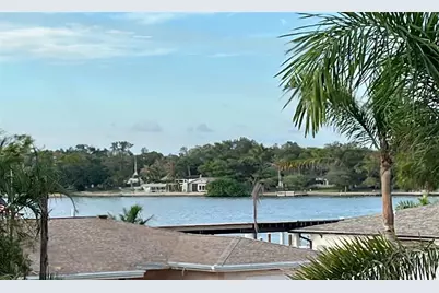 7950 Causeway Boulevard N, Saint Petersburg, FL 33707 - Photo 3