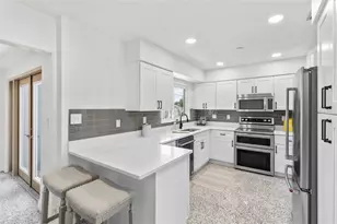 7950 Causeway Blvd N, Saint Petersburg, FL 33707 - Photo 21