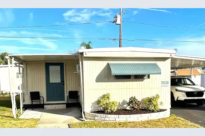 11111 101st Street #100, Largo, FL 33773 - Photo 1