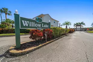 6400 46th Ave N, Kenneth City, FL 33709 - Photo 29