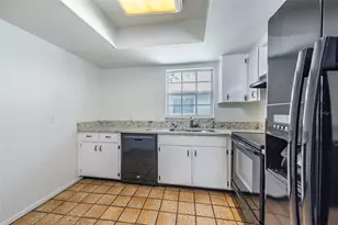 6042 1st Ave S, Saint Petersburg, FL 33707 - Photo 7
