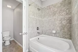 5723 Kingsletsound Pl, Lithia, FL 33547 - Photo 25