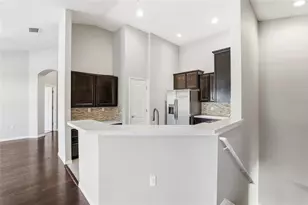 5723 Kingsletsound Pl, Lithia, FL 33547 - Photo 13