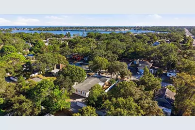 525 27th Avenue S, Saint Petersburg, FL 33705 - Photo 59