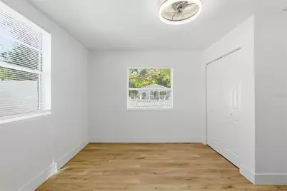 525 27th Avenue S, Saint Petersburg, FL 33705 - Photo 15