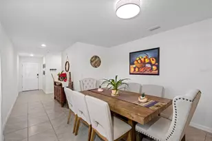 1676 Hazy Sea Dr, Plant City, FL 33565 - Photo 7