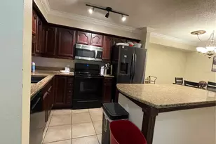 9481 Highland Oak Dr, Tampa, FL 33647 - Photo 5