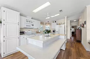 7013 Mt Piney Rd NE, Saint Petersburg, FL 33702 - Photo 13