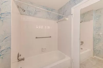 6070 80th Street N #415, Saint Petersburg, FL 33709 - Photo 23