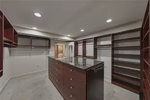 838 Monterey Blvd NE, Saint Petersburg, FL 33704 - Photo 49