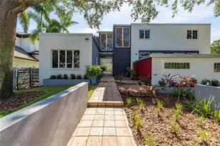 838 Monterey Blvd NE, Saint Petersburg, FL 33704 - Photo 1