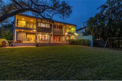 838 Monterey Boulevard NE, Saint Petersburg, FL 33704 - Photo 11